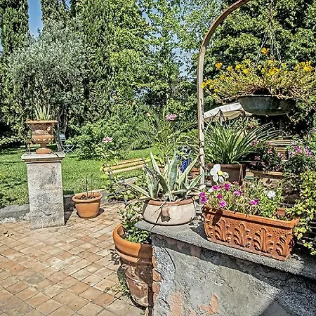 Relais De Charme - Short Lets La Casa Di Francesca 3*