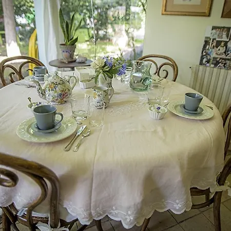 Relais De Charme - Short Lets La Casa Di Francesca 3* Sant'Agata Li Battiati