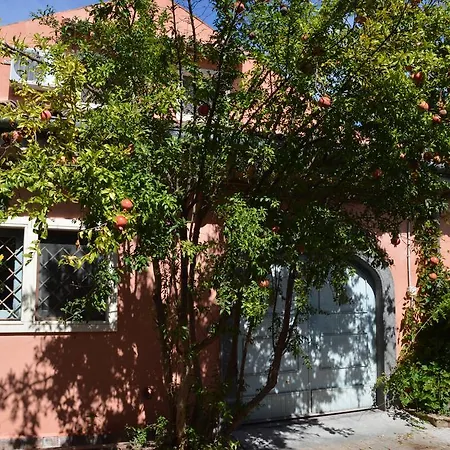 住宿加早餐酒店 Relais De Charme - Short Lets La Casa Di Francesca 3*